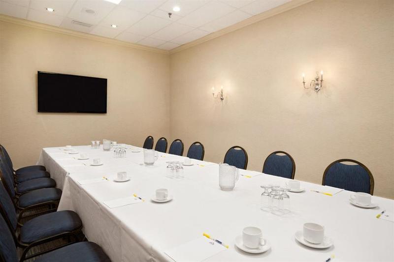 The Senator Hotel & Conference Center Timmins Exterior photo